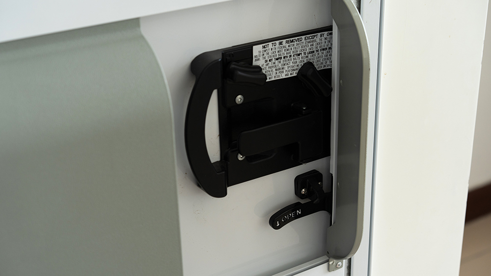 Kunci Pintu Otomatis Airow Saf - Door Lock ulasan dan harga